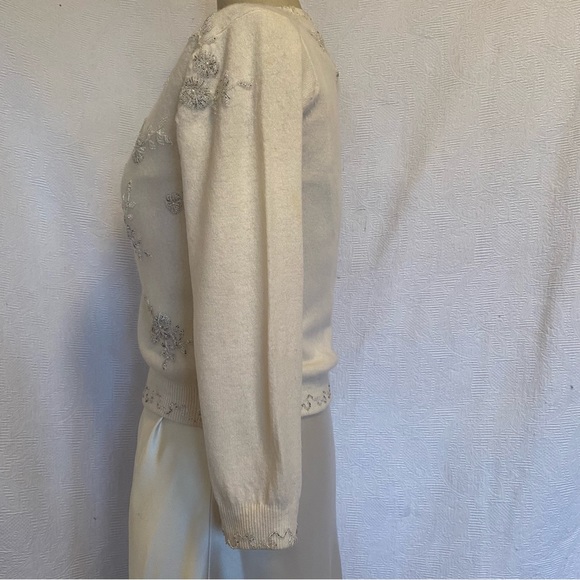 Vintage lined lambswool Sm cream cardigan. - Picture 4 of 12